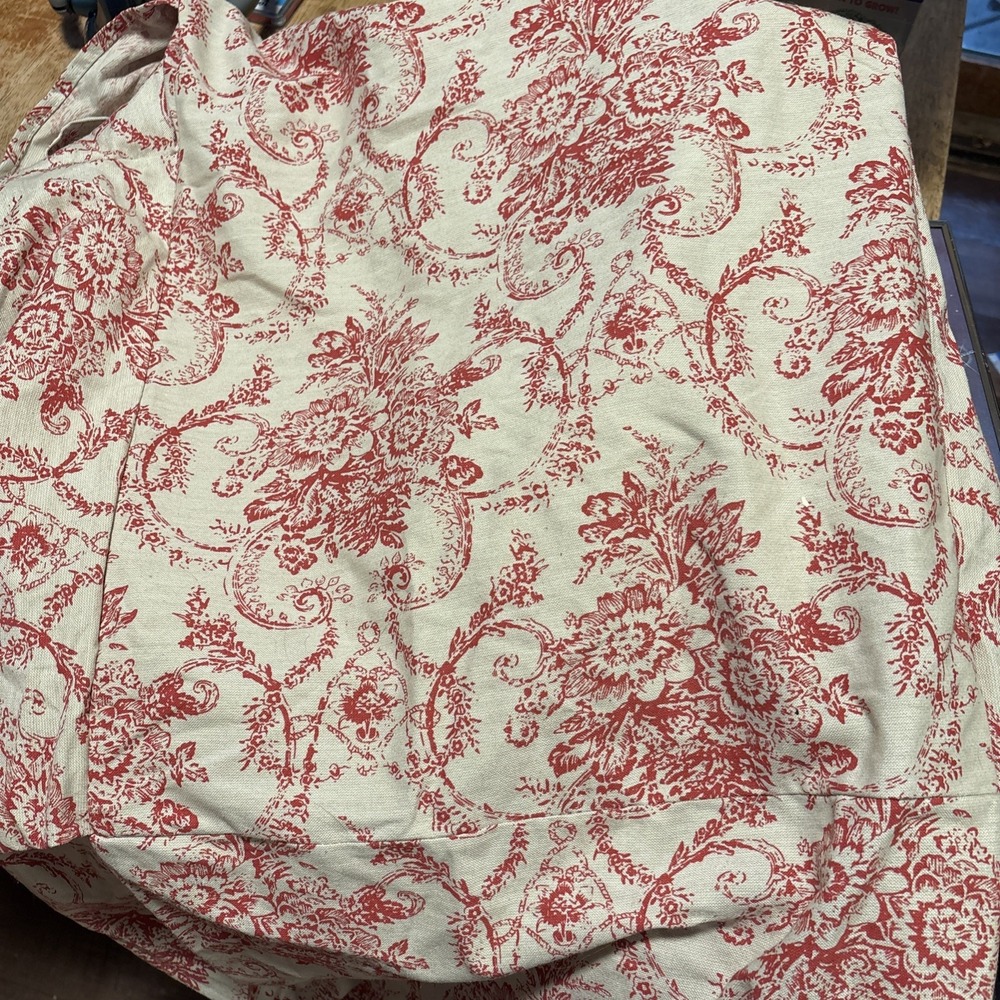 Collections ETC Damask Scroll Red Dining Chair Cover Slipcover COSP184085-RD